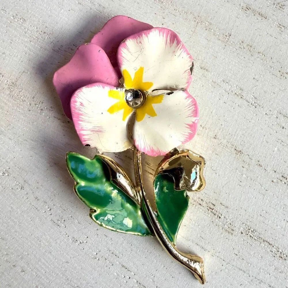 Gerry’s Vintage Enamel Pansy Flower Brooch